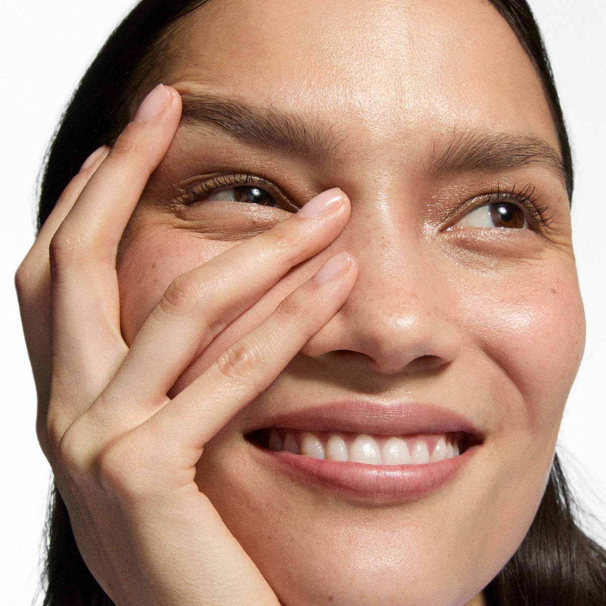 hydro-surge-dewy-face-mist-u8 Omega50_Model_2000x2000-1_3445dd8f-e76c-42a0-b3ad-1d9a4cba4df0.jpg